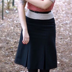 Paniz Black Mid Length Flare Skirt Size 4